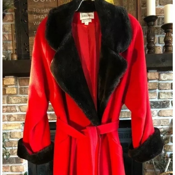 Neiman Marcus Jackets & Blazers - VINTAGE 70s NEIMAN MARCUS WOOL COAT